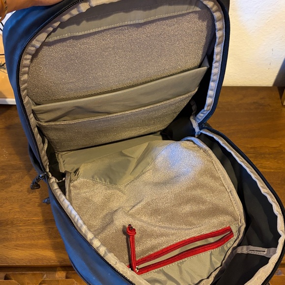 VERTX EUC Urban Ghost 20L Backpack It's Black Pack Bag - Picture 6 of 14